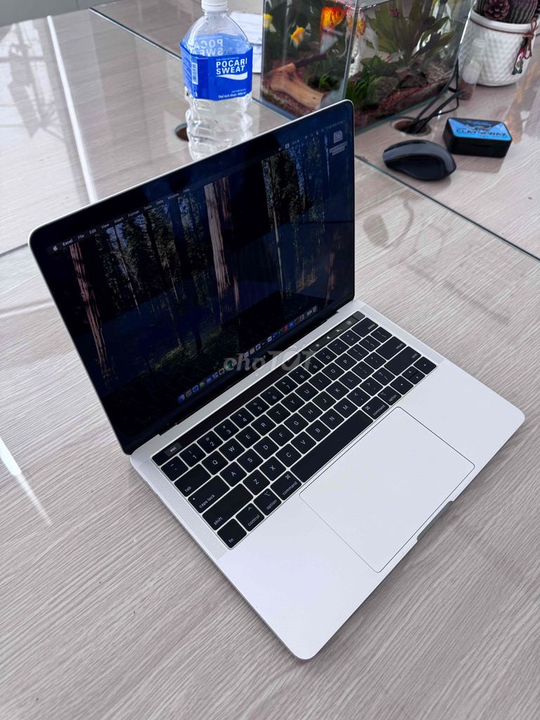 Apple Macbook Pro 2019 i5 Bạc. Mua bán Laptop tại Quận Hải Châu Đà Nẵng được đăng bởi Vinfast đà nẵng hình 1