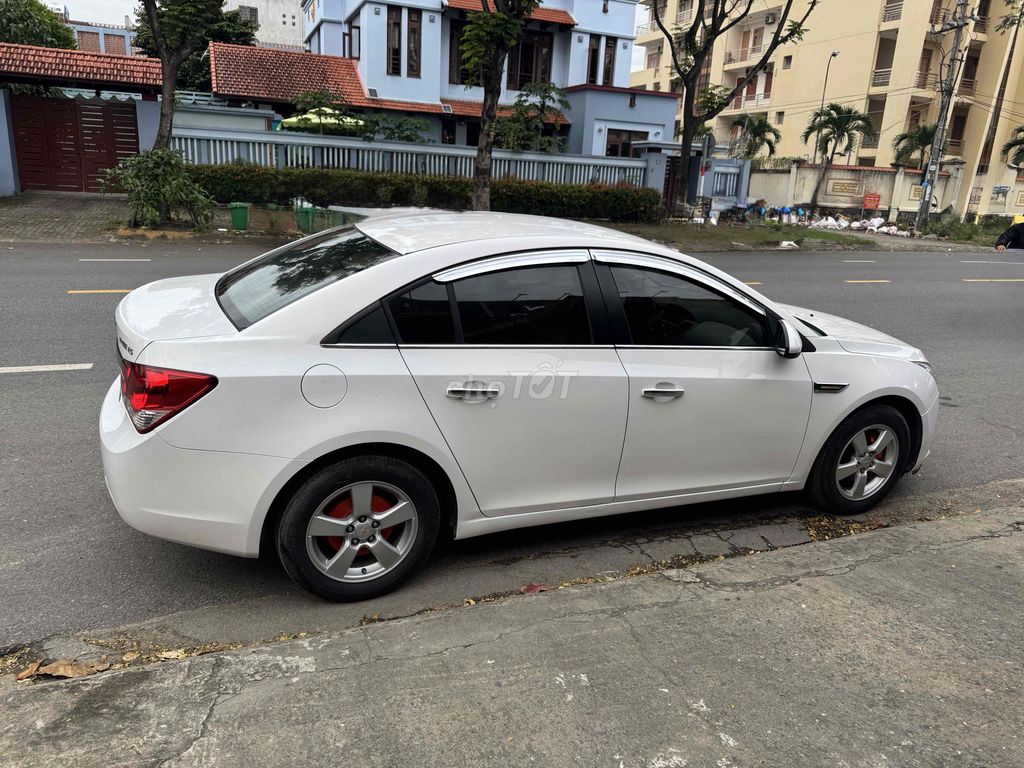 Chevrolet Cruze 2014 1.6 Trắng 86000 km. Mua bán Ô tô tại Quận Hải Châu Đà Nẵng được đăng bởi anh anh hình 3