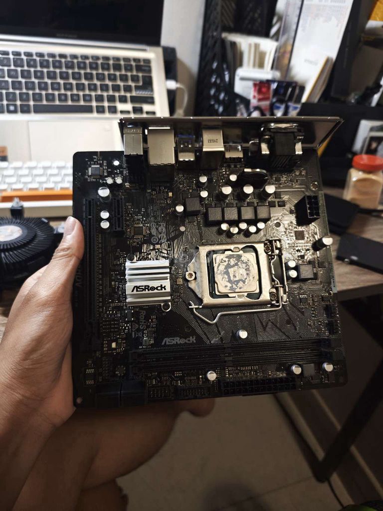 Main ASRock H470M-HDV Đen. Mua bán Linh kiện (RAM, Card...) tại Quận 7 Tp Hồ Chí Minh được đăng bởi Flynn hình 1