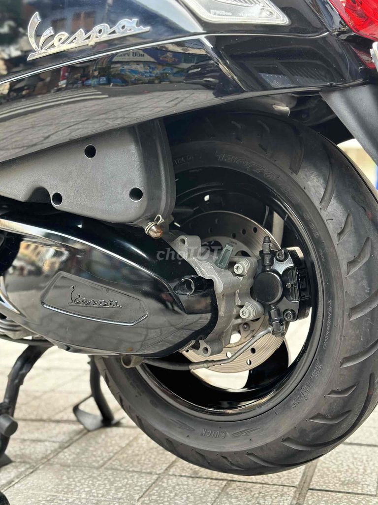 Vespa 300 HPE Super Tech zin chính chủ re nhat. Mua bán Xe máy tại Quận 6 Tp Hồ Chí Minh được đăng bởi khoa hình 5