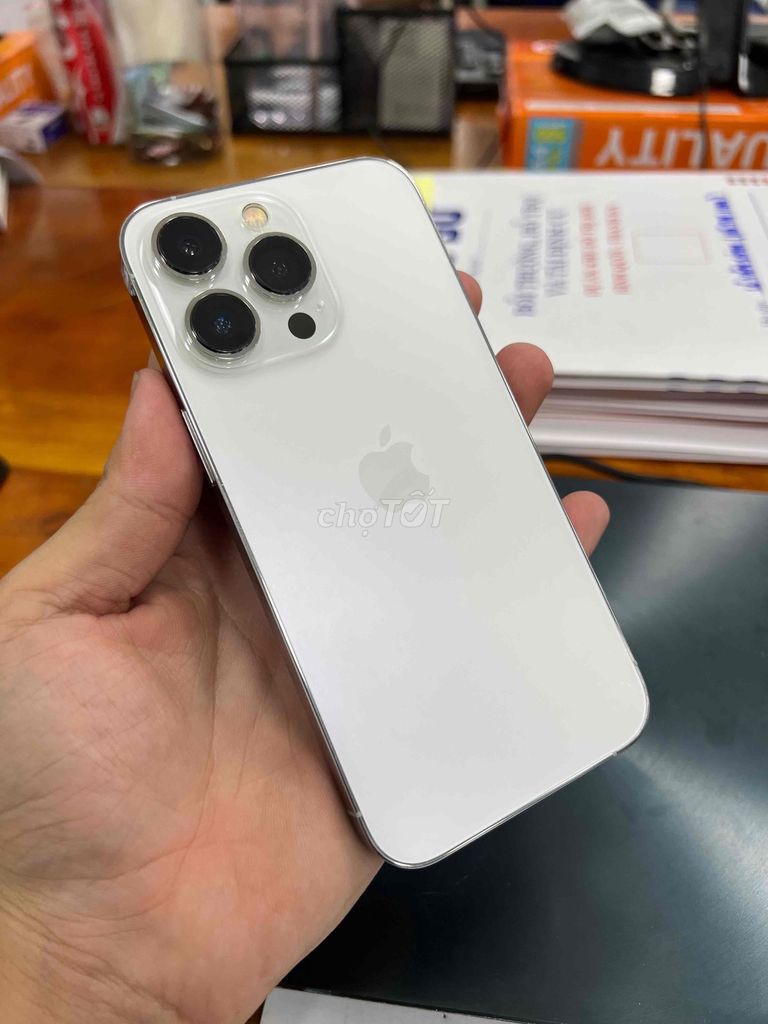 Apple iPhone 13 Pro 128GB Bạc. Mua bán Điện thoại tại Thành phố Thủ Đức Tp Hồ Chí Minh được đăng bởi Trần Việt Hùng hình 1
