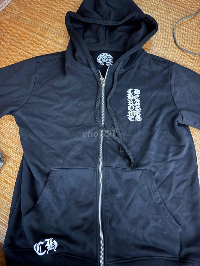 Áo khoác hoodie Chrome Hearts Đen size M. Mua bán Quần áo tại Quận Long Biên Hà Nội được đăng bởi nguyễn hoàn hình 1