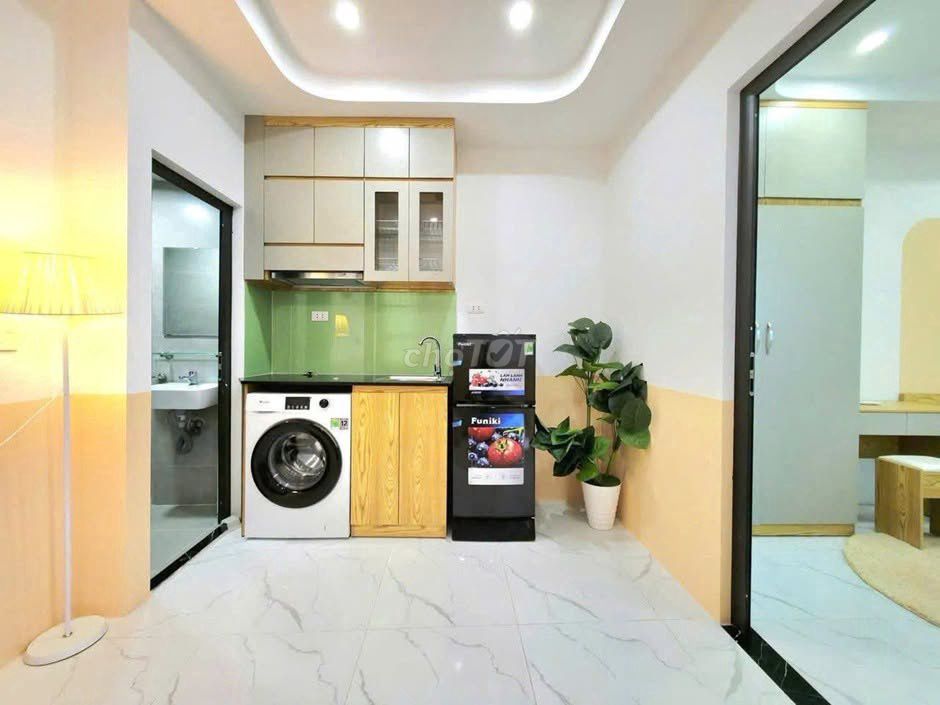 Продается квартира в центре Тхань Сюана, 123 м2 x 6 этажей, 2 миллиарда