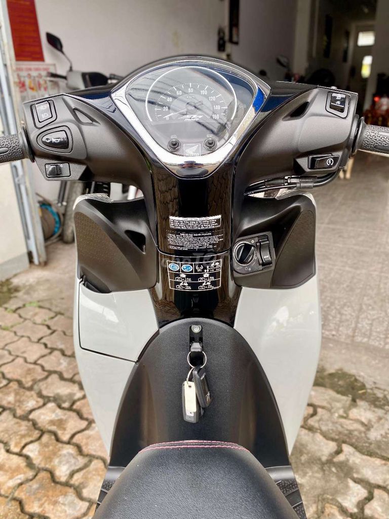 SH MODE 2024 ABS Lướt 3.000Km zin đẹp leng keng. Mua bán Xe máy tại Quận Ninh Kiều Cần Thơ được đăng bởi Xe Máy TÂN LIÊN HƯNG 1 91B hình 3