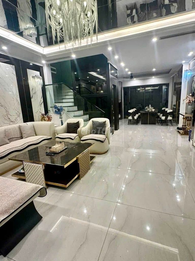 Nhà 101m² Linh Đàm, Hoàng Mai - Gara ô tô, thang máy