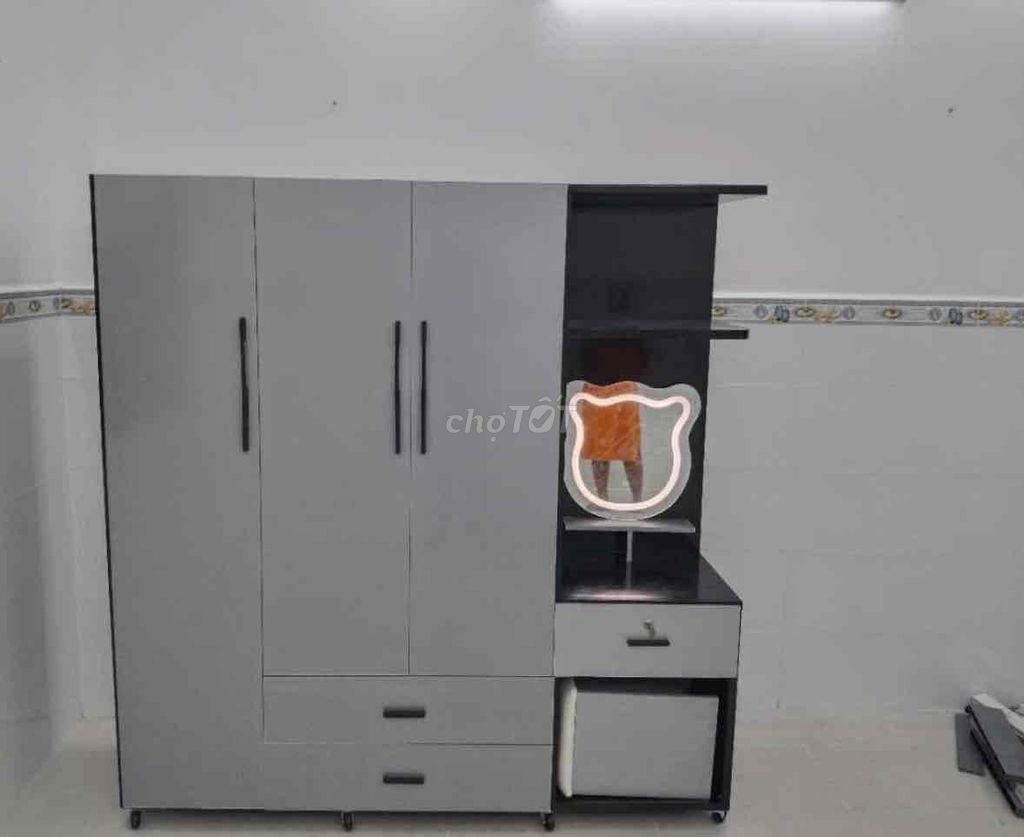 Tủ quần áo Nhựa 2 lớp Xám, Đen 2m. Mua bán Tủ, kệ gia đình tại Quận Bình Thạnh Tp Hồ Chí Minh được đăng bởi Hong Le hình 1