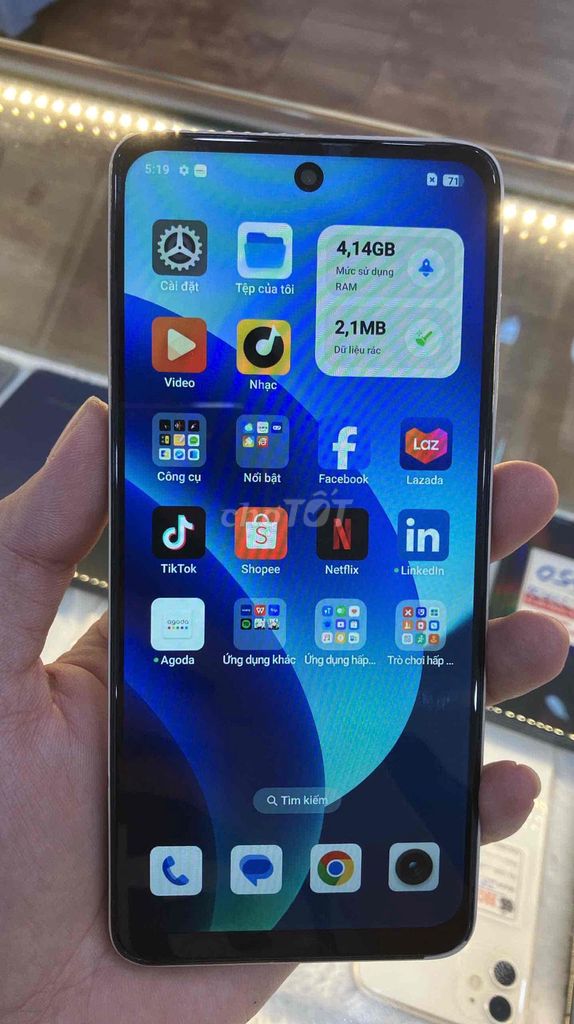 Realme 11 5G 256GB Vàng. Mua bán Điện thoại tại Quận Phú Nhuận Tp Hồ Chí Minh được đăng bởi hoang anh 255 hình 1