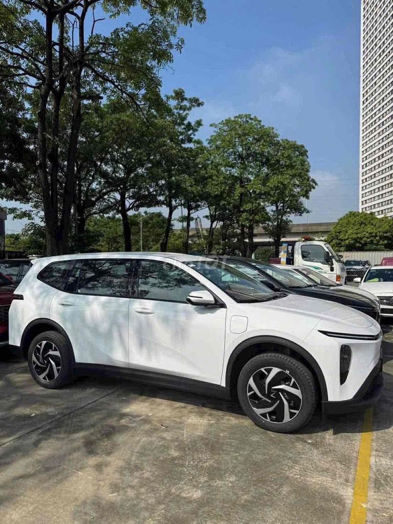 LIMOGREEN MÀU TRẮNG SẴN XE. Mua bán Ô tô tại Huyện Bình Chánh Tp Hồ Chí Minh được đăng bởi Phát Nguyễn VinFast hình 2