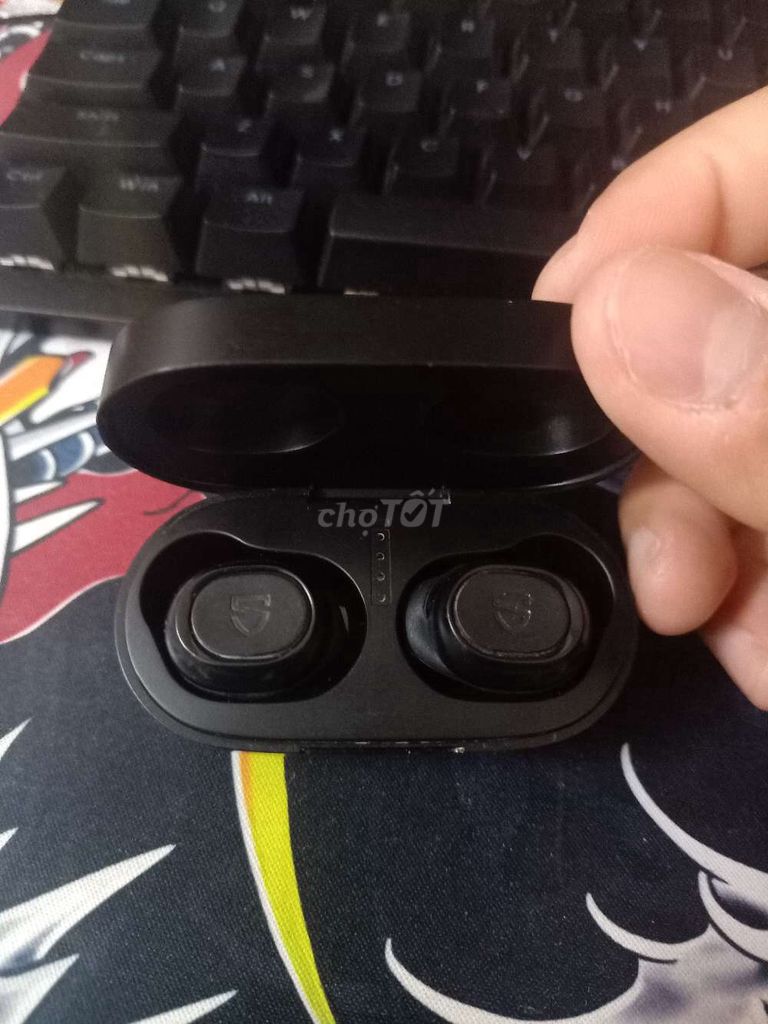 Tai nghe Soundpeats Đen chống nước 18 giờ. Mua bán Thiết bị đeo thông minh tại Quận Liên Chiểu Đà Nẵng được đăng bởi Phát Trần hình 1