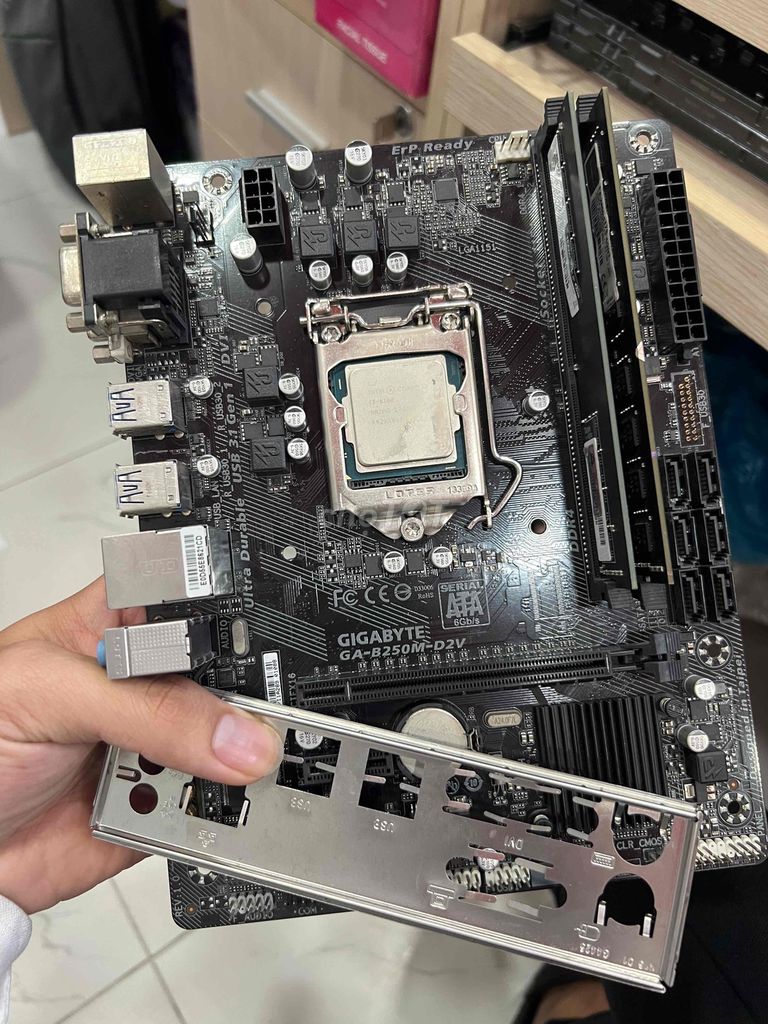 Combo Main B250 + i7-6700K + Ram 8gb đẹp keng