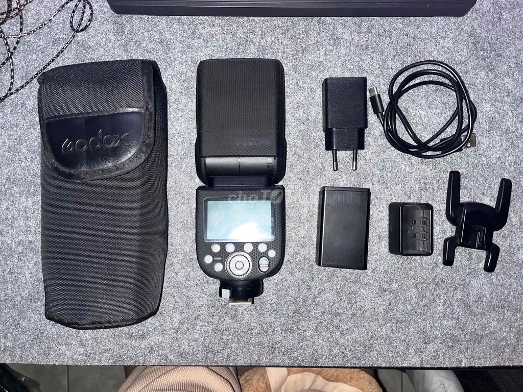 Đèn flash Godox V860III Canon. Mua bán Máy ảnh, Máy quay tại Thành phố Thuận An Bình Dương được đăng bởi khải khải hình 1