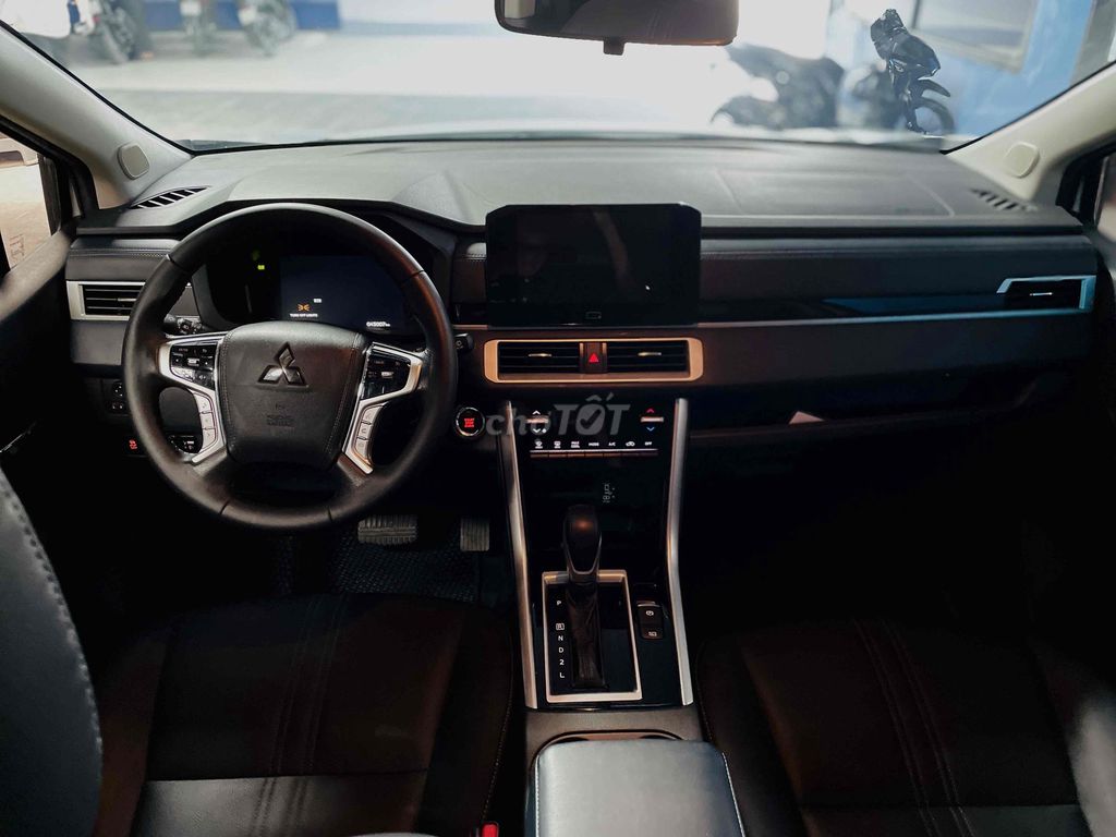 Mitsubishi Xpander Cross 2024 - 45007 km. Mua bán Ô tô tại Huyện Hóc Môn Tp Hồ Chí Minh được đăng bởi Nguyễn Trọng Tín hình 5
