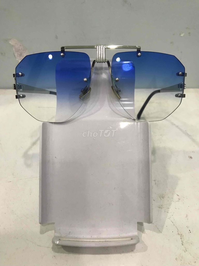 Kính mát Quảng Châu chống tia UV. Mua bán Phụ kiện thời trang khác tại Quận Gò Vấp Tp Hồ Chí Minh được đăng bởi Công hình 1