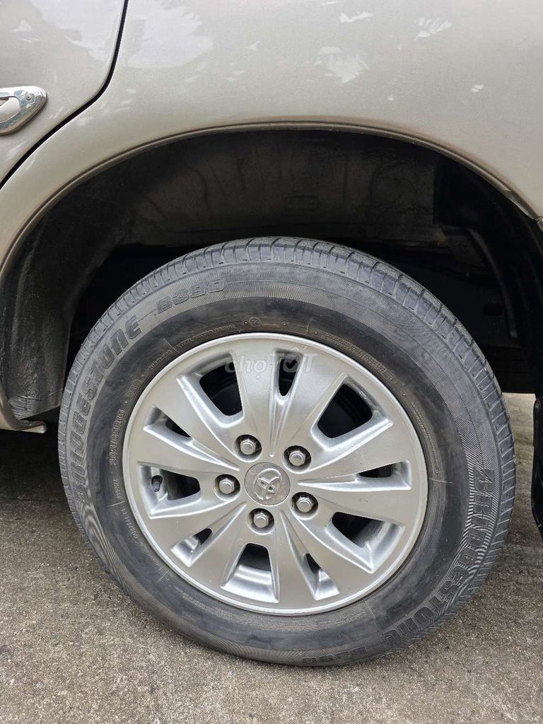 Innova 2010 bản đặc biệt GSR số sàn, xe gia đình. Mua bán Ô tô tại Huyện Hóc Môn Tp Hồ Chí Minh được đăng bởi Hùng Lê hình 10