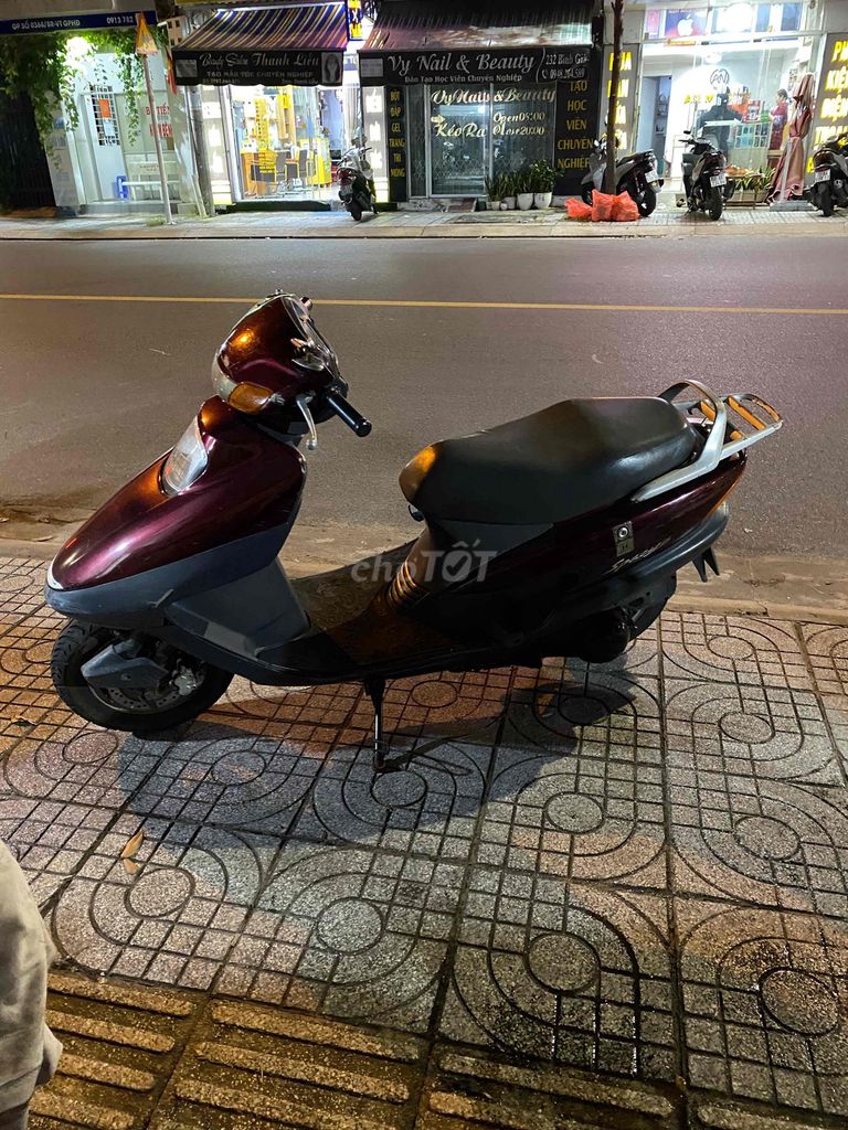 Скутер Honda Spacy красно-коричневый классический