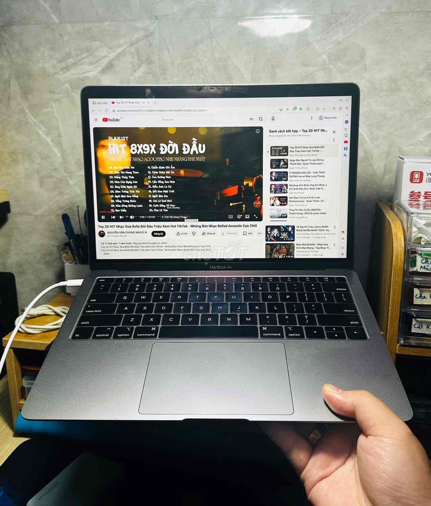 Apple Macbook Air 2019 Đẹp keng. Mua bán Laptop tại Thị xã Hương Thủy Thừa Thiên Huế được đăng bởi Long hình 1