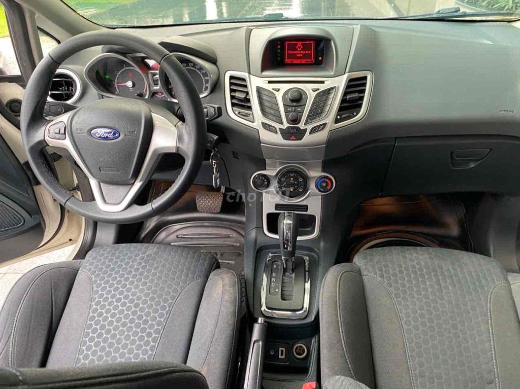 Ford Fiesta 2013 Trắng 59.800 km 1 Chủ. Mua bán Ô tô tại Quận Tân Bình Tp Hồ Chí Minh được đăng bởi Sài Gòn Ford hình 15