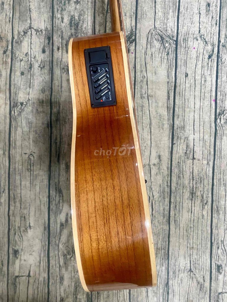 Guitar Full Gỗ Hồng Đào ST-02FCE