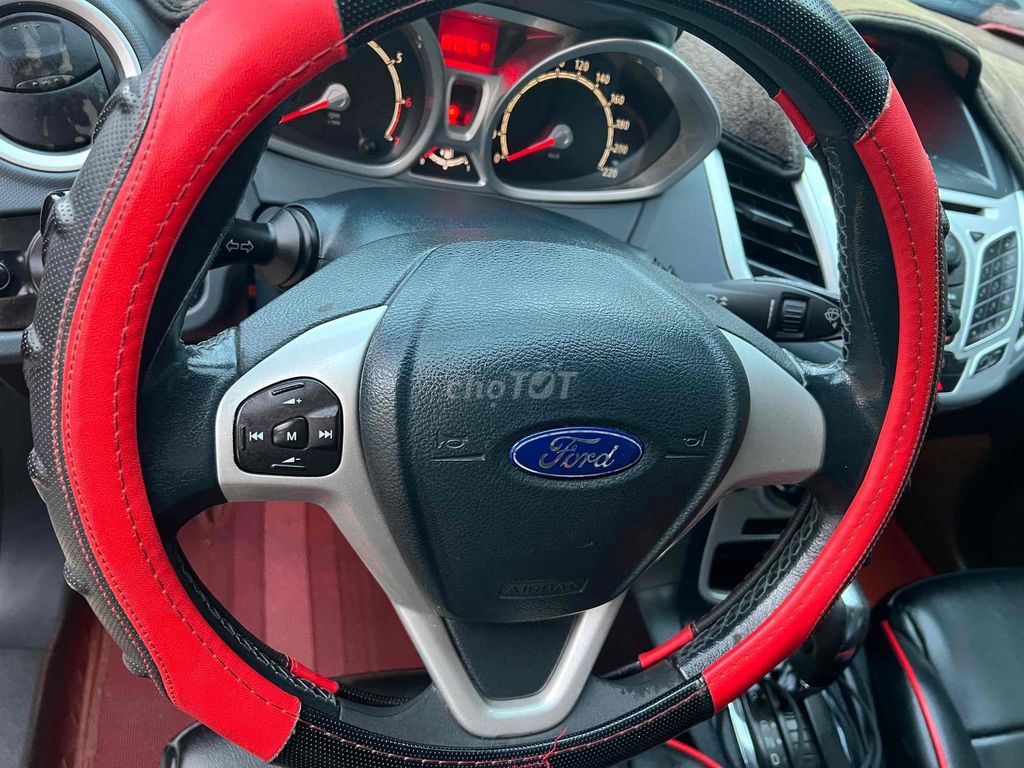 Ford Fiesta 2013 1.6 AT Hatchback - 107000 km. Mua bán Ô tô tại Huyện Phú Giáo Bình Dương được đăng bởi Hoàng Lâm hình 4