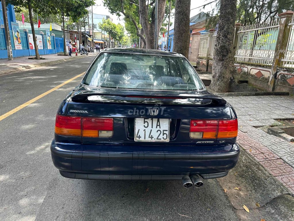 Honda Accord 1992 2.0 MT - Chính Chủ Ký. Mua bán Ô tô tại Thành phố Thủ Dầu Một Bình Dương được đăng bởi Ô TÔ CŨ BÌNH DƯƠNG hình 10