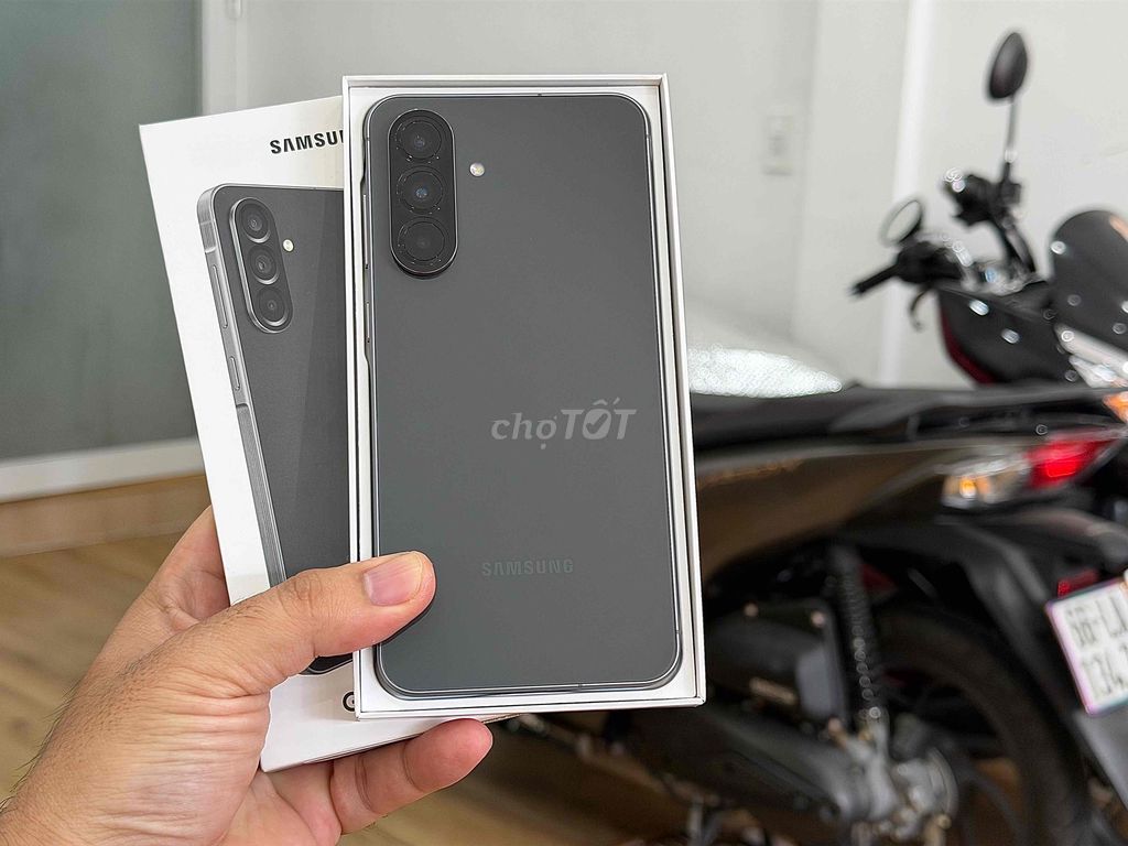Samsung A56 5G 128GB Xám 99% mới. Mua bán Điện thoại tại Quận Ninh Kiều Cần Thơ được đăng bởi Cầm Đồ Tấn Lợi hình 1