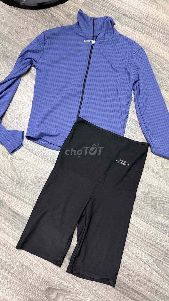 Áo khoác croptop thể thao phối quần gen bụng. Mua bán Quần áo tại Huyện Bình Chánh Tp Hồ Chí Minh được đăng bởi Quyên hình 1