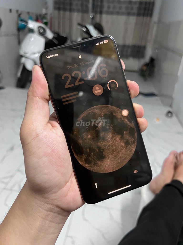 Apple iPhone XS Max Vàng Hỏng. Mua bán Điện thoại tại Quận 8 Tp Hồ Chí Minh được đăng bởi Sang Máy Cỏ hình 1