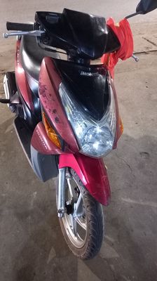 Xe máy Honda Click màu đỏ, số tự động. Mua bán Xe máy tại Huyện Yên Mỹ Hưng Yên được đăng bởi Hau