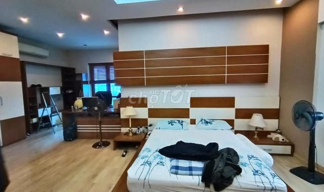 Cho thuê căn hộ Vimeco Nguyễn Chánh:145m2, 3 ngủ, full nội thất