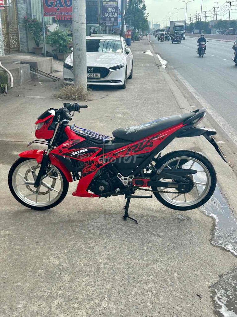 Suzuki Satria 2019 150cc Đỏ Góp 11tr nhận xe. Mua bán Xe máy tại Thành phố Thuận An Bình Dương được đăng bởi Xe Máy Cũ Bình Dương hình 1