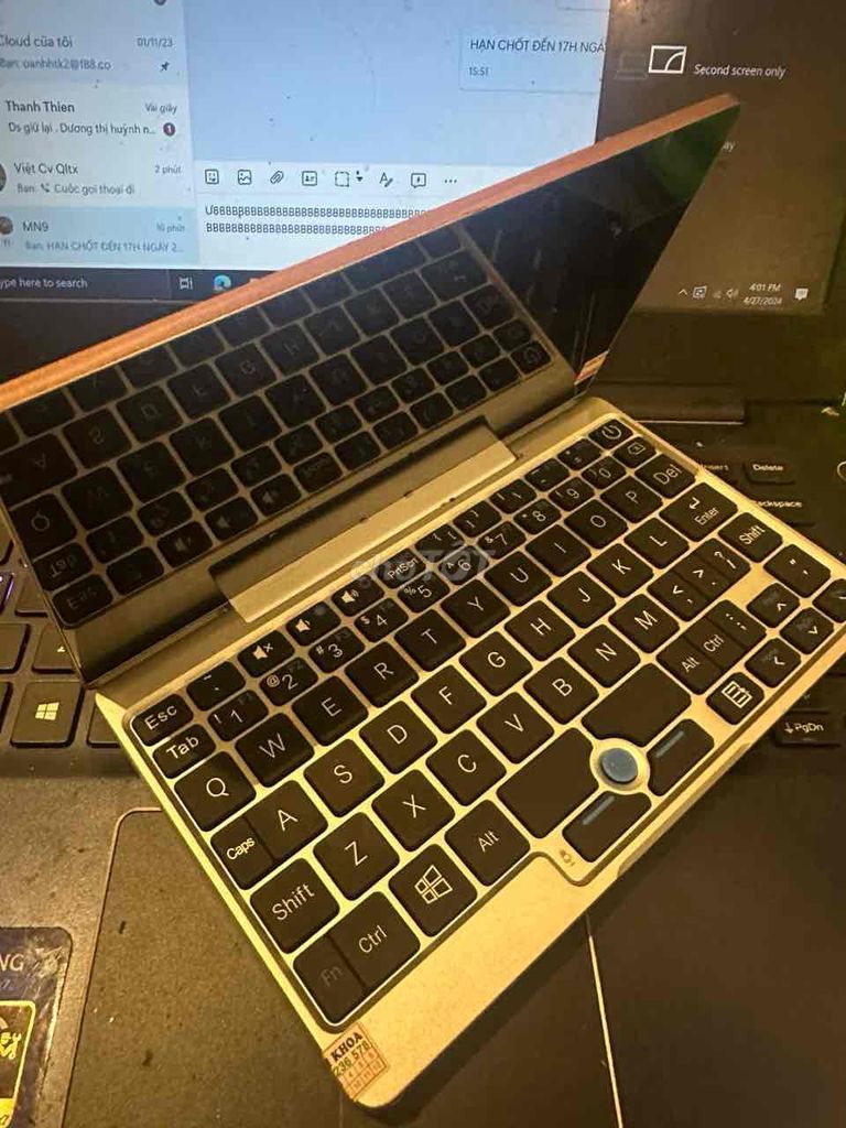 Laptop mini GDP7 , nhỏ gọn diện tích màn hình 7 in