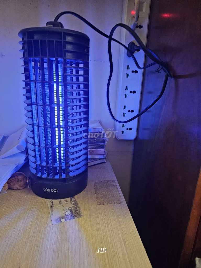 Đèn bắt muỗi nhựa Đen Mới. Mua bán Đèn tại Quận 7 Tp Hồ Chí Minh được đăng bởi HỒNG PHÁT hình 1