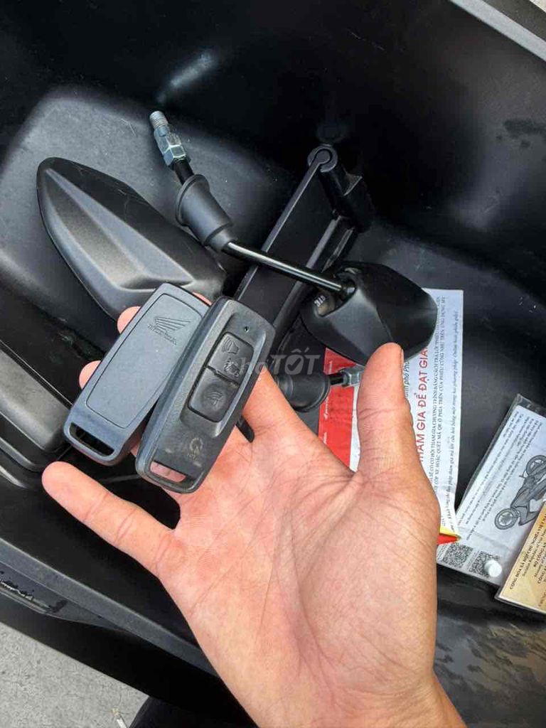 Honda Air Blade 125 4V 2025 Đen 800km. Mua bán Xe máy tại Huyện Trảng Bom Đồng Nai được đăng bởi Xe Máy Ngọc Hưng hình 9