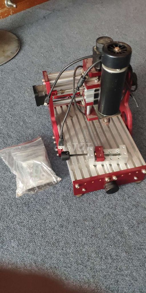 Máy CNC mini 3018 PRO 3 trục khung nhôm đỏ bạc. Mua bán Đồ chuyên dụng, Giống nuôi trồng tại Huyện Nhà Bè Tp Hồ Chí Minh được đăng bởi Tên chưa cung cấp hình 1