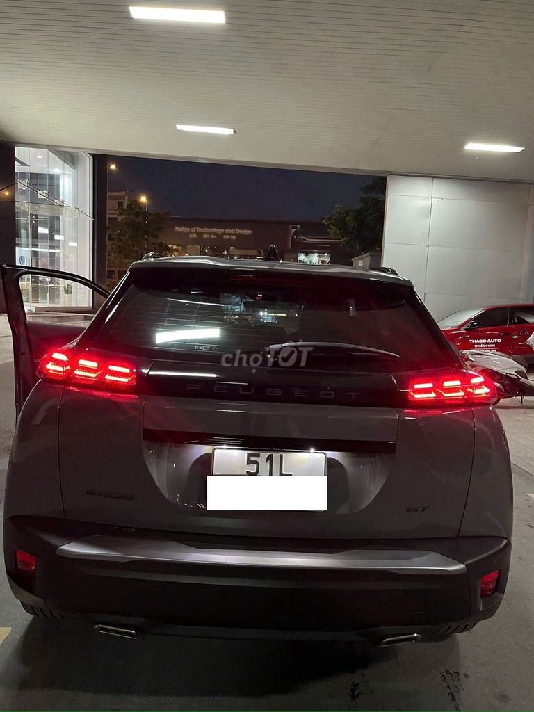 Peugeot 2008 GT 1.2 AT ALL NEW серый 14 000 км