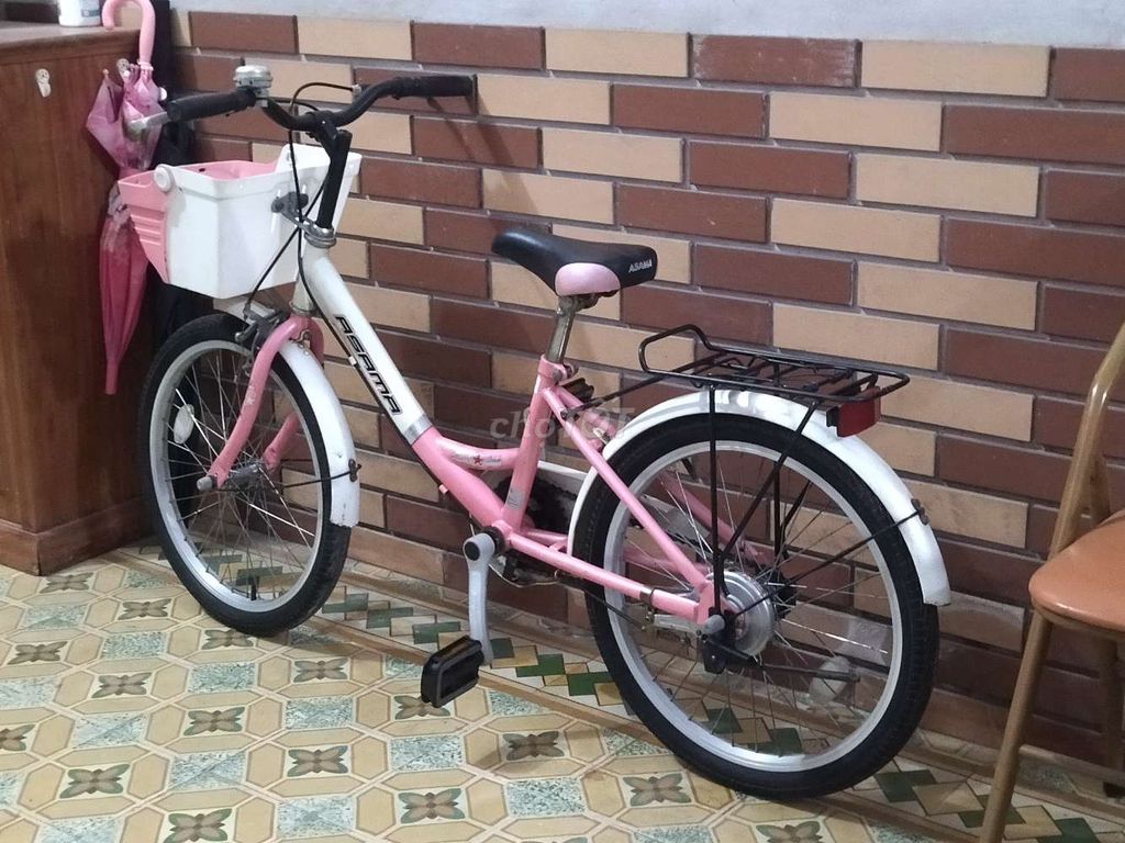 ASAMA 20inch ít đi còn khá mới đạp nhẹ bon chắc. Mua bán Xe đạp tại Quận Hà Đông Hà Nội được đăng bởi Anh Tiến hình 6