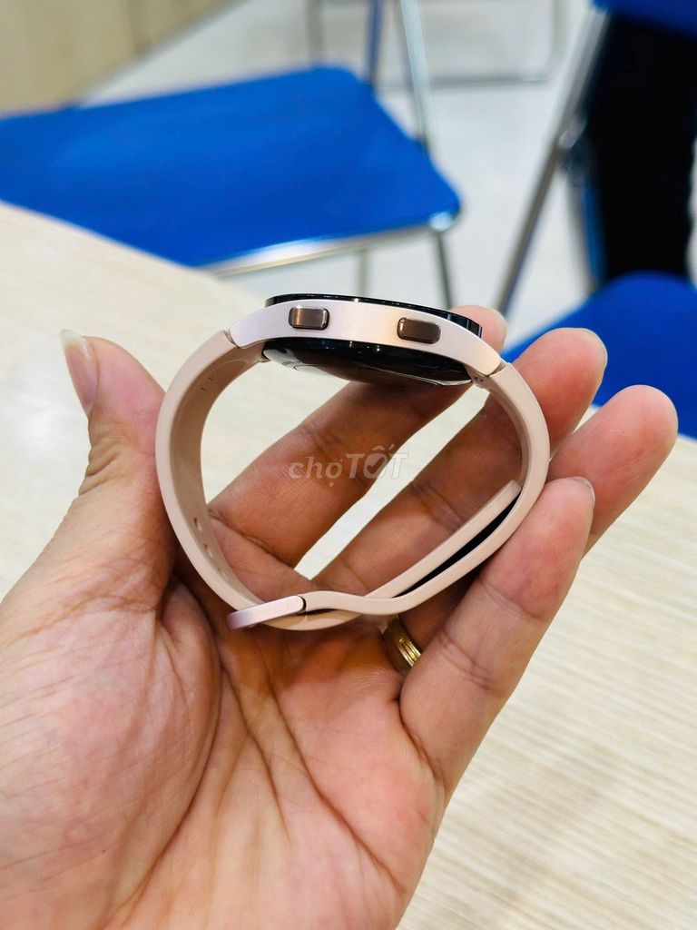 Samsung Watch 4 Hồng 40mm. Mua bán Thiết bị đeo thông minh tại Quận Đống Đa Hà Nội được đăng bởi Thế Hoàng hình 1