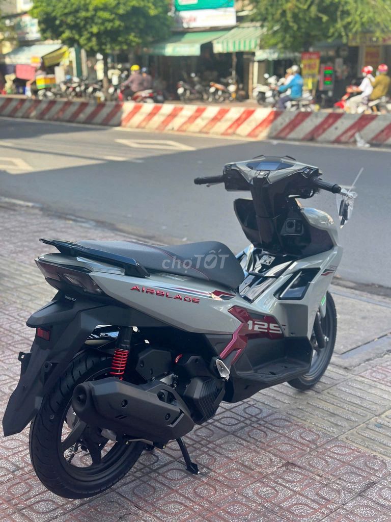 Xe máy Air Blade 125 bản Thể Thao - Tặng Voucher. Mua bán Xe máy tại Quận 3 Tp Hồ Chí Minh được đăng bởi Head Phát Tiến hình 6