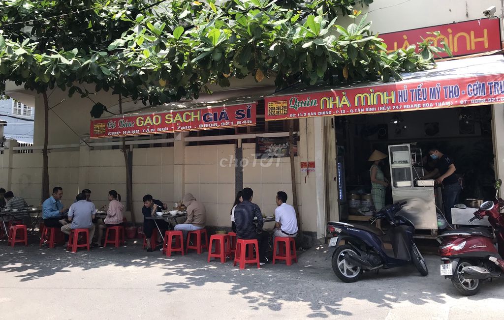 Tuyển 2 đầu bếp tại Tân Bình, SG (có bao ăn ở)