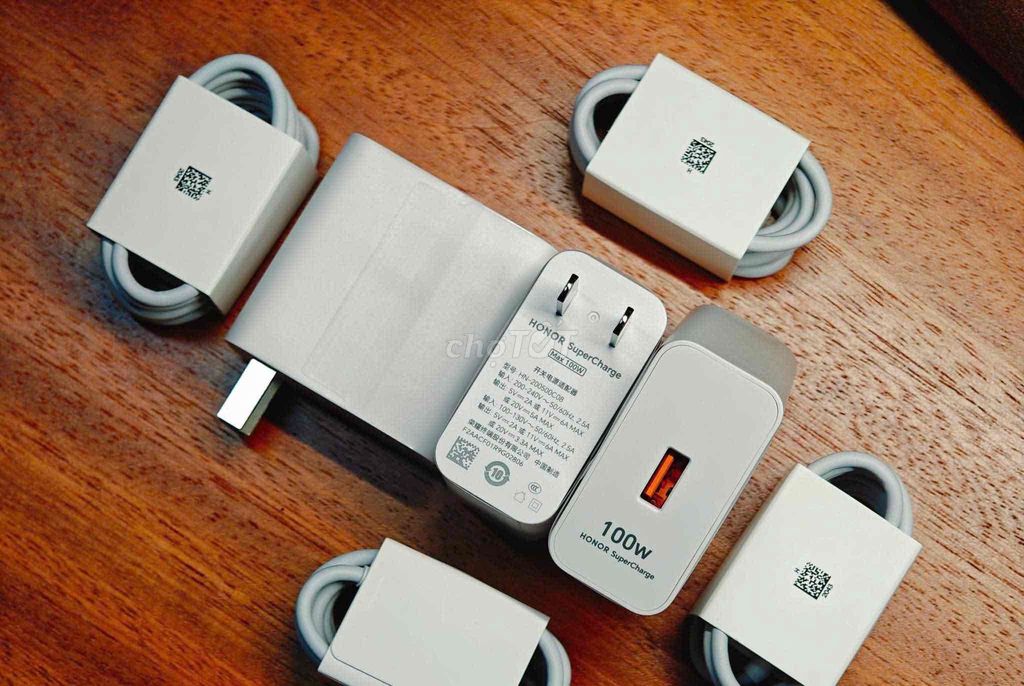 Sạc Honor 100W chính hãng. Mua bán Phụ kiện (Màn hình, Chuột...) tại Quận Cẩm Lệ Đà Nẵng được đăng bởi Good Phone hình 1