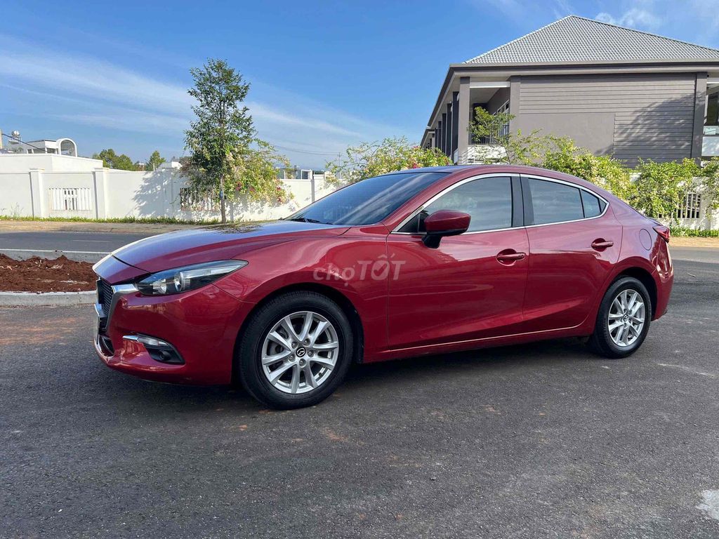 Mazda 3 2018 1.5 AT Sedan - 78000 km