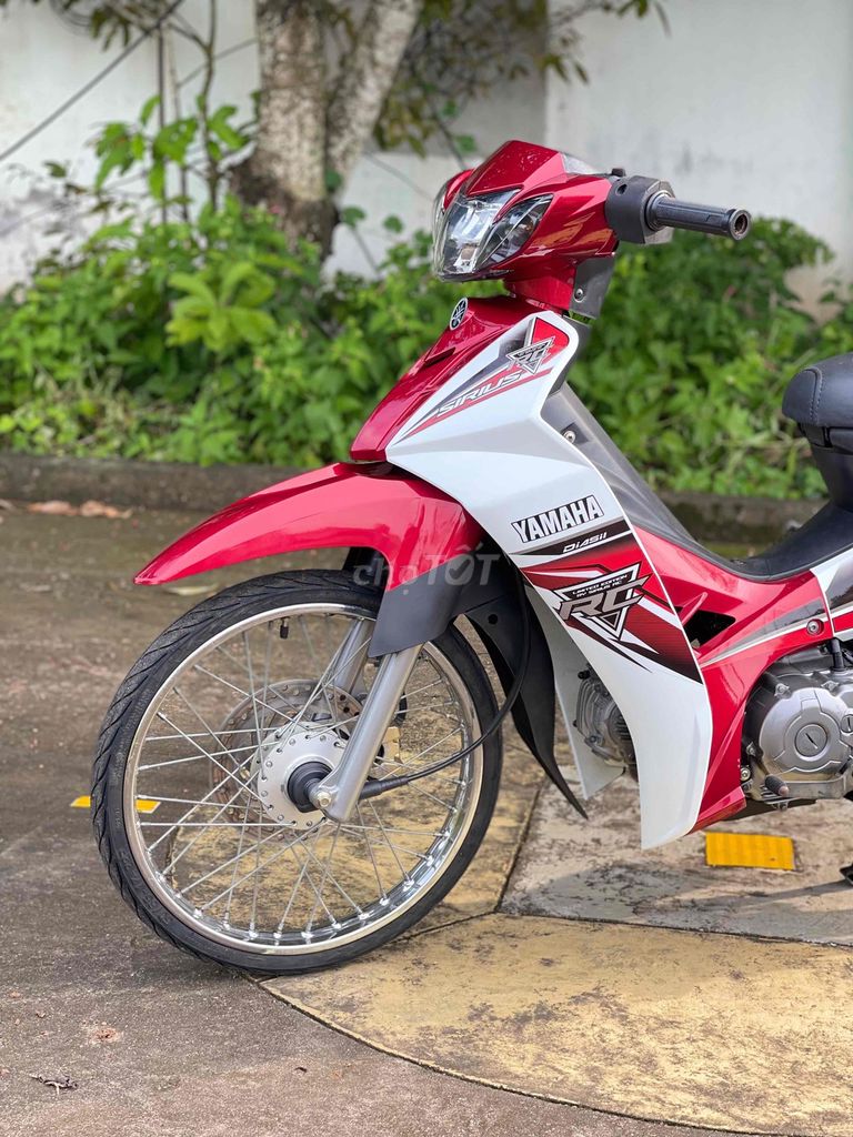 Yamaha Sirius Màu trắng đỏ. Mua bán Xe máy tại Huyện Châu Đức Bà Rịa - Vũng Tàu được đăng bởi Lý Gia Tuấn hình 5