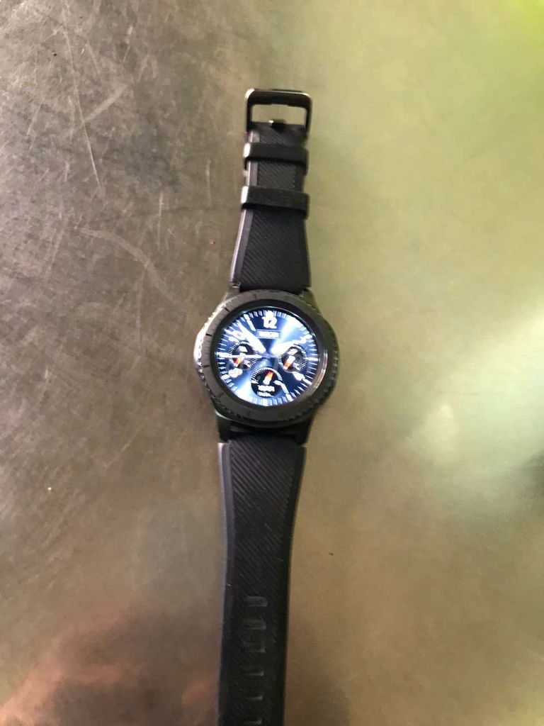 Samsung Gear S3 Đen. Mua bán Thiết bị đeo thông minh tại Quận Bình Thạnh Tp Hồ Chí Minh được đăng bởi Duy hình 1