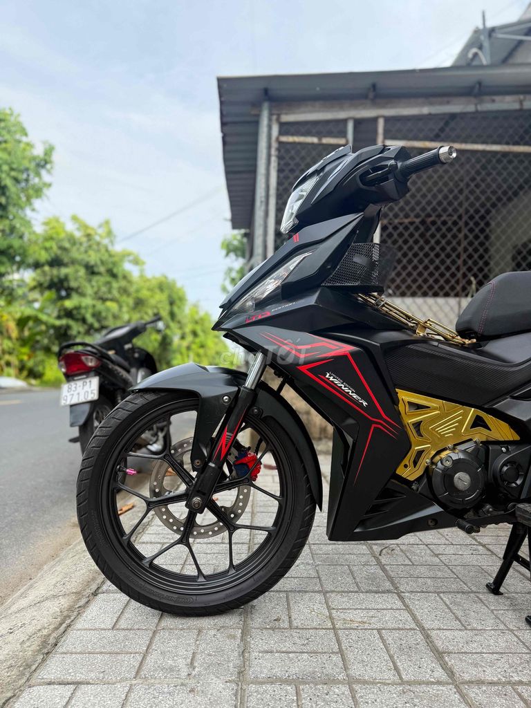 🌈 WINNER 83 ĐEN NHÁM XE ĐẸP MÀU ĐẸP MÁY ZIN💥CÓGÓP💥. Mua bán Xe máy tại Thành phố Sóc Trăng Sóc Trăng được đăng bởi Mạnh Huỳnh hình 6