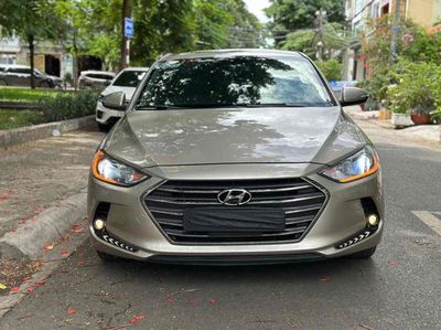 Hyundai Elantra 2019 Vàng cát 90000 km
