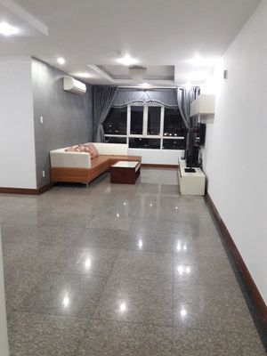 Rent · 3 bd · 150 м² · Quận 8, ул. Tạ Quang Bửu