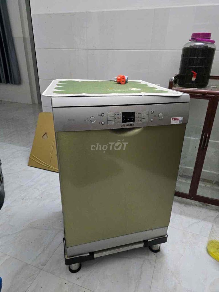 Máy rửa bát Bosch SMS63L08EA Xám Thổ Nhĩ Kỳ 2.4kW. Mua bán Bếp, lò, đồ điện nhà bếp tại Huyện Bến Lức Long An được đăng bởi Trang hình 1
