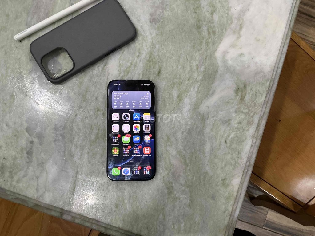 Apple iPhone 16 Pro 256GB Đen VNA Bể lưng. Mua bán Điện thoại tại Quận Bình Tân Tp Hồ Chí Minh được đăng bởi minh nhật hình 1