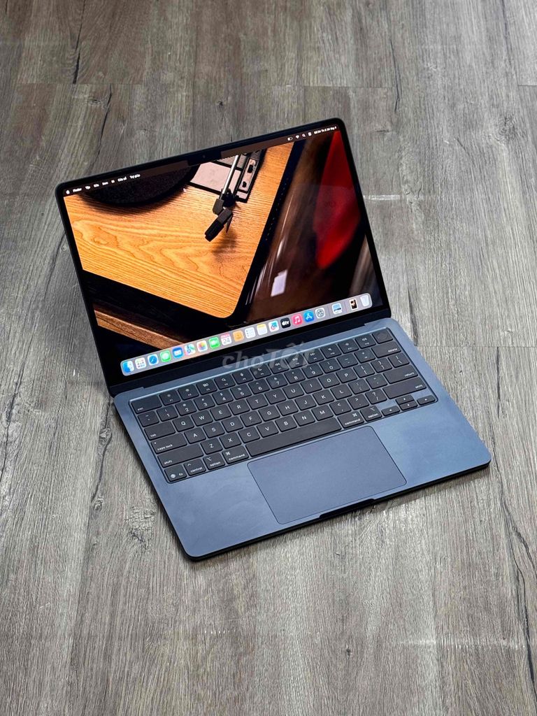 Macbook Air M4 13' 16GB/256GB Pin 100% Đẹp 99. Mua bán Laptop tại Quận 10 Tp Hồ Chí Minh được đăng bởi ThinhMac 2HAND hình 1