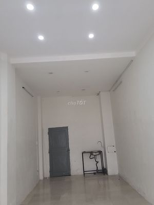 Cho thuê mặt bằng văn phòng, kho để hàng hóa, diện tích 30m2. Cho thuê văn phòng, mặt bằng kinh doanh tại Quận Cẩm Lệ Đà Nẵng được đăng bởi Nguyen Nghia